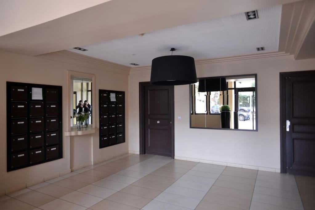 Beautiful Apartment Design Next To The Sea Antibes Eksteriør billede