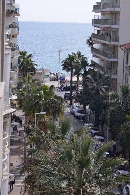 Beautiful Apartment Design Next To The Sea Antibes Eksteriør billede