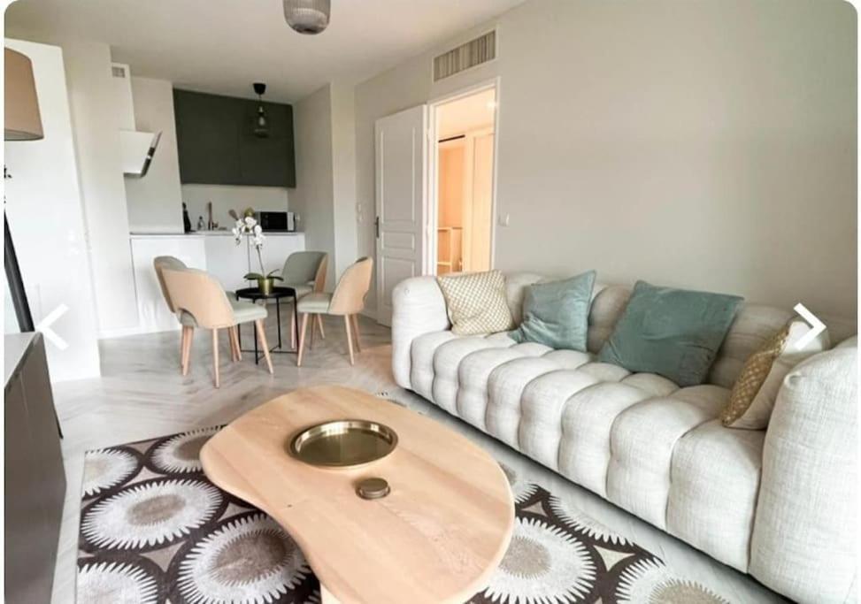 Beautiful Apartment Design Next To The Sea Antibes Eksteriør billede