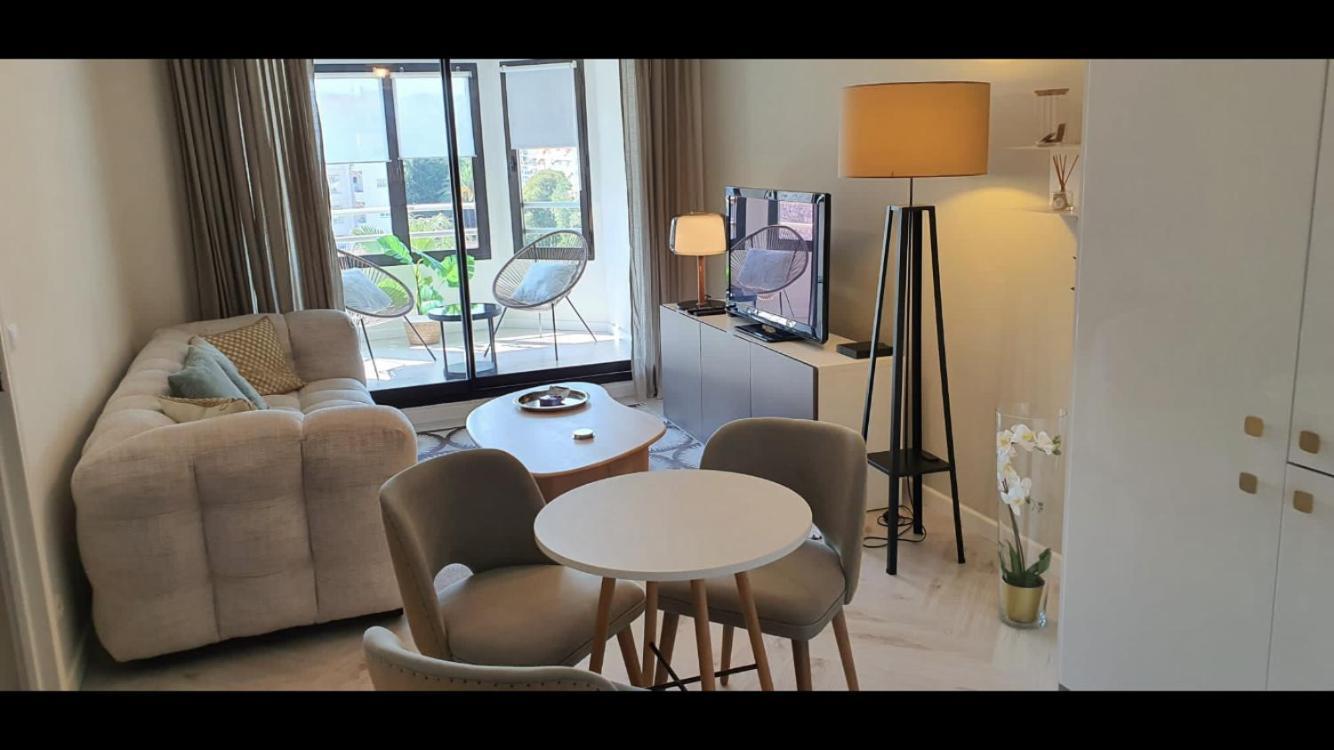 Beautiful Apartment Design Next To The Sea Antibes Eksteriør billede