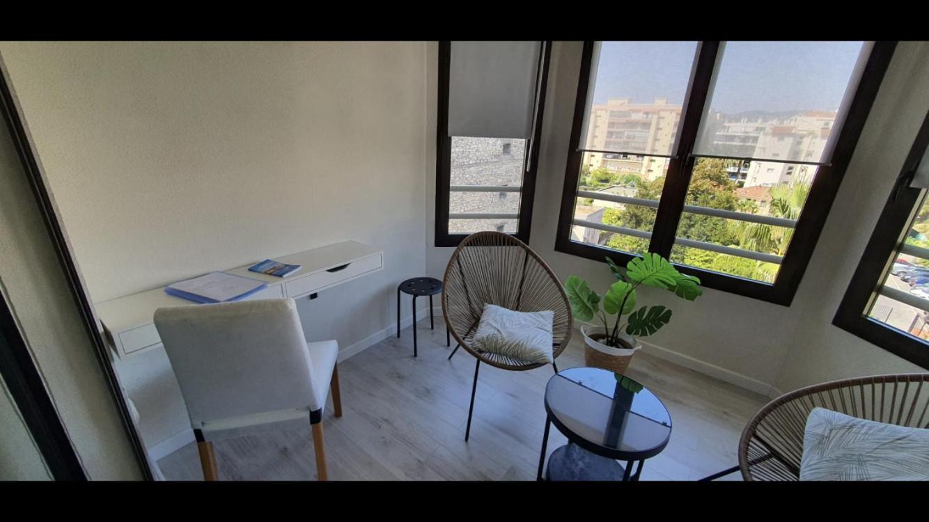 Beautiful Apartment Design Next To The Sea Antibes Eksteriør billede